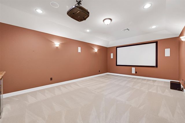 2304 Halls Creek Court, Friendswood, TX 77546
