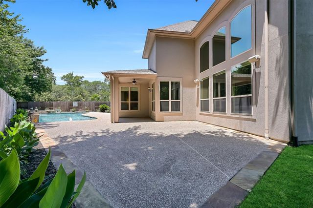 2304 Halls Creek Court, Friendswood, TX 77546