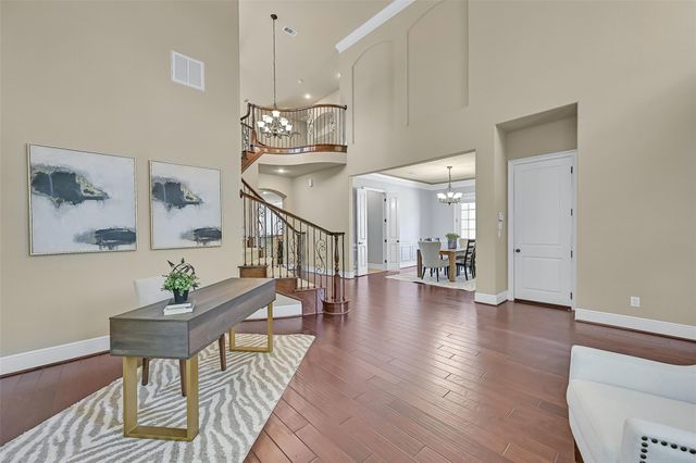2304 Halls Creek Court, Friendswood, TX 77546