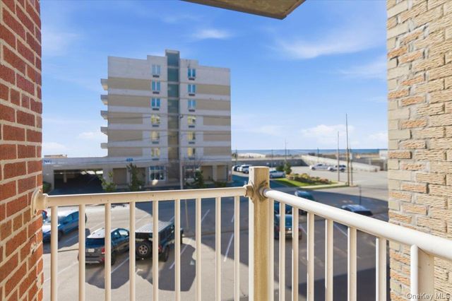 475 W Broadway B2, Long Beach, NY 11561