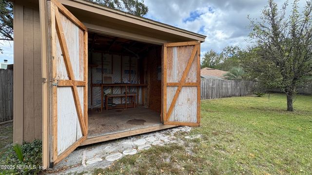 8581 SHUTER Court, Jacksonville, FL 32220