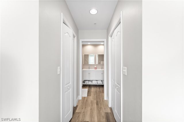 8420 Naples Heritage DR 1415, Naples, FL 34112