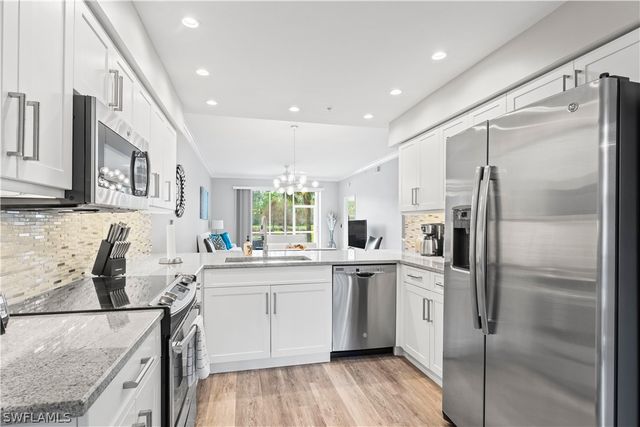 8420 Naples Heritage DR 1415, Naples, FL 34112