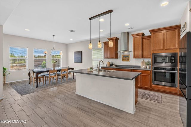 5523 S Sunrise Peak Road, Tucson, AZ 85747