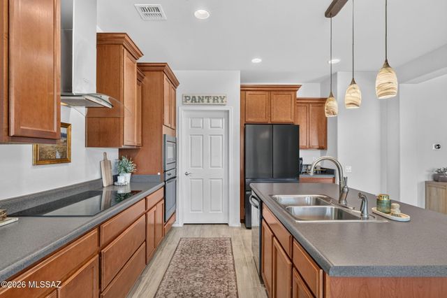 5523 S Sunrise Peak Road, Tucson, AZ 85747