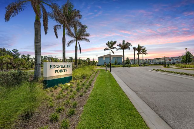 5739 SE Edgewater Circle, Stuart, FL 34997