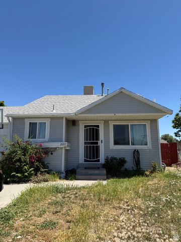2687 S MELVILLE DR, Magna, UT 84044