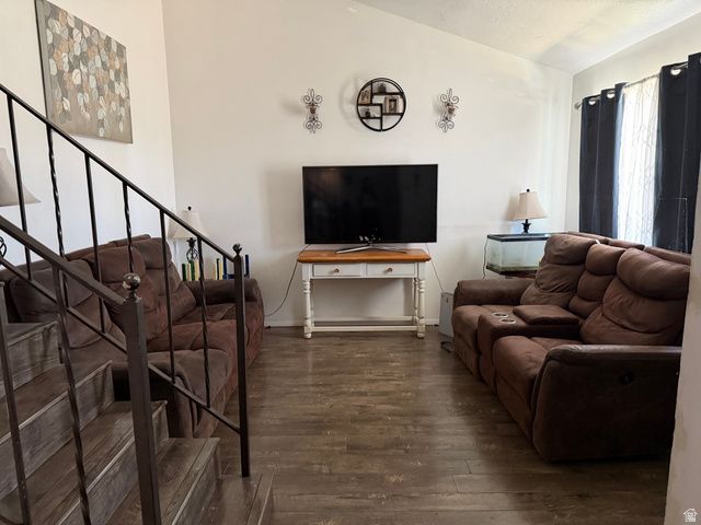 2687 S MELVILLE DR, Magna, UT 84044