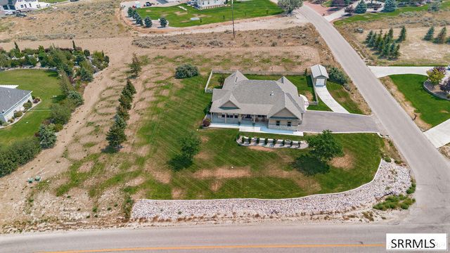 8065 S Blackhawk Drive, Idaho Falls, ID 83406