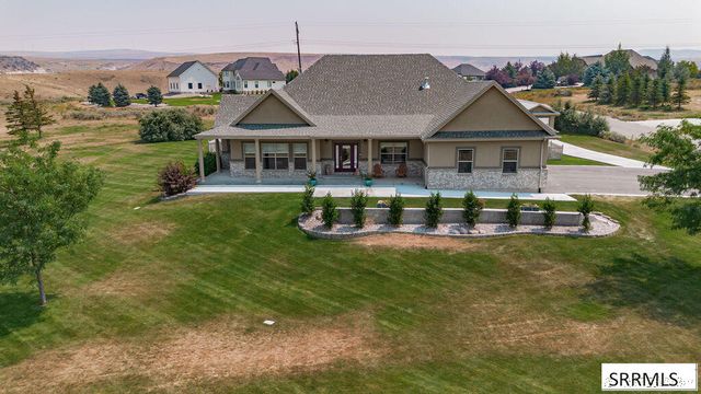 8065 S Blackhawk Drive, Idaho Falls, ID 83406