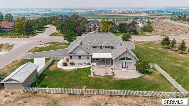 8065 S Blackhawk Drive, Idaho Falls, ID 83406
