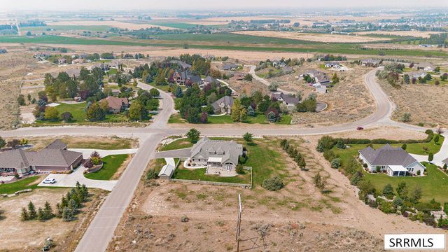8065 S Blackhawk Drive, Idaho Falls, ID 83406