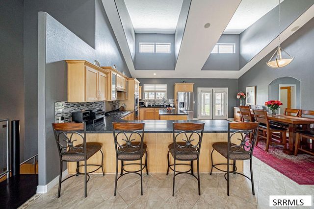 8065 S Blackhawk Drive, Idaho Falls, ID 83406