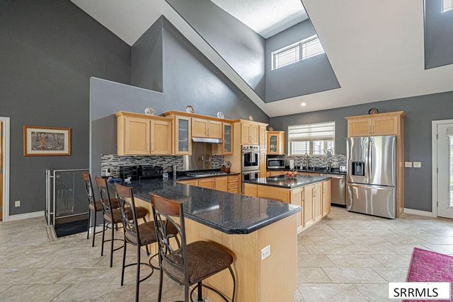 8065 S Blackhawk Drive, Idaho Falls, ID 83406