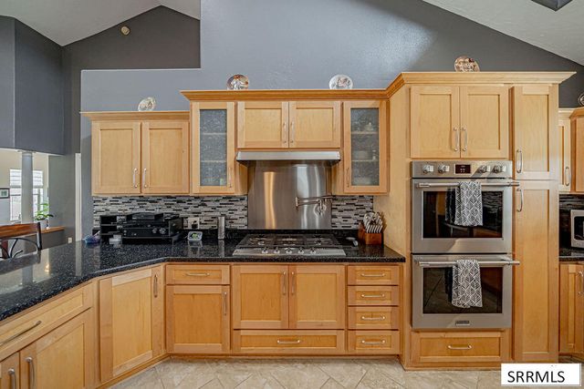 8065 S Blackhawk Drive, Idaho Falls, ID 83406