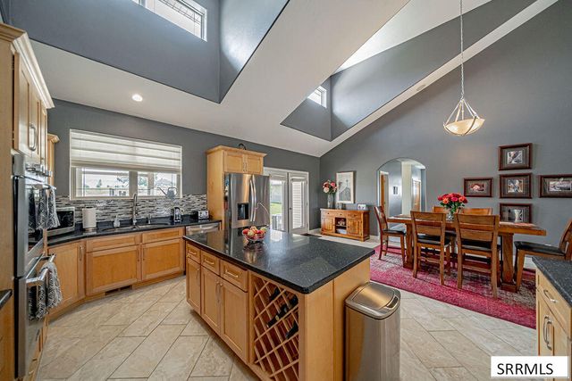 8065 S Blackhawk Drive, Idaho Falls, ID 83406