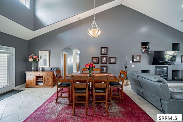 8065 S Blackhawk Drive, Idaho Falls, ID 83406