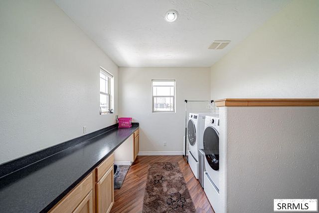 8065 S Blackhawk Drive, Idaho Falls, ID 83406