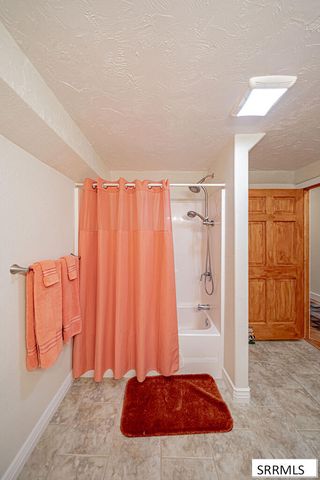 8065 S Blackhawk Drive, Idaho Falls, ID 83406
