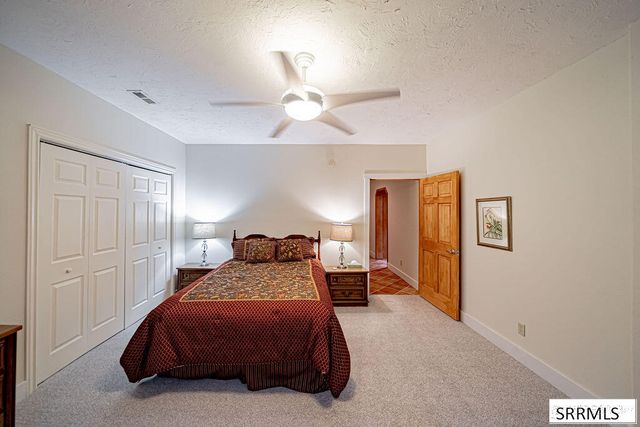 8065 S Blackhawk Drive, Idaho Falls, ID 83406