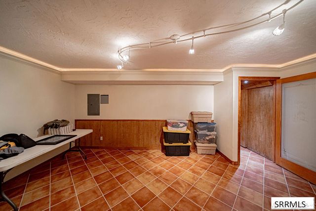 8065 S Blackhawk Drive, Idaho Falls, ID 83406