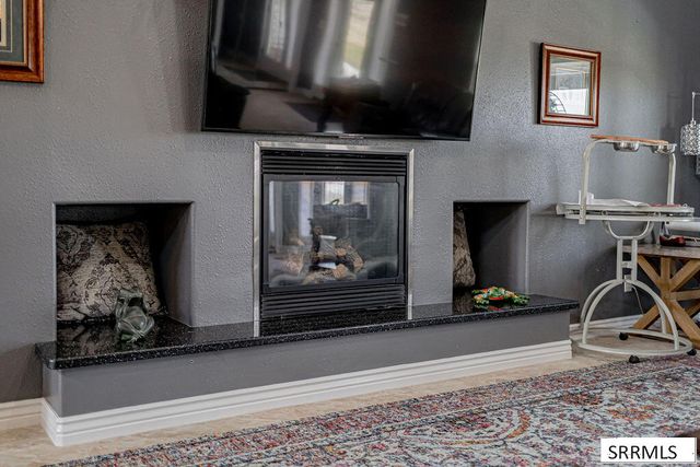 8065 S Blackhawk Drive, Idaho Falls, ID 83406
