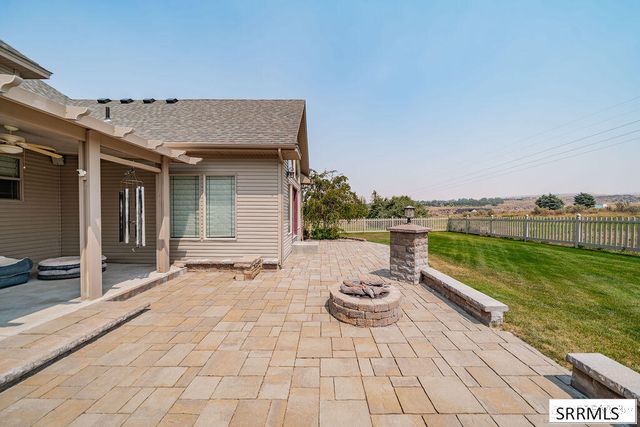 8065 S Blackhawk Drive, Idaho Falls, ID 83406