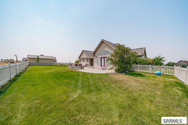 8065 S Blackhawk Drive, Idaho Falls, ID 83406
