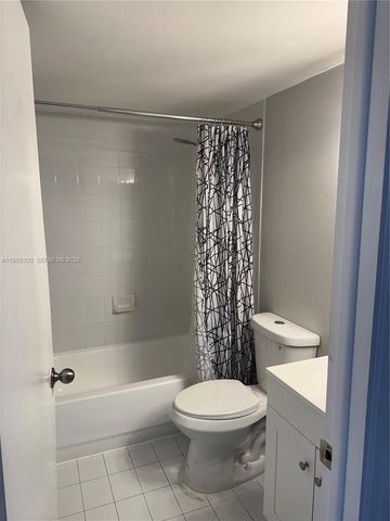 15421 SW 133rd Pl 901, Miami, FL 33177