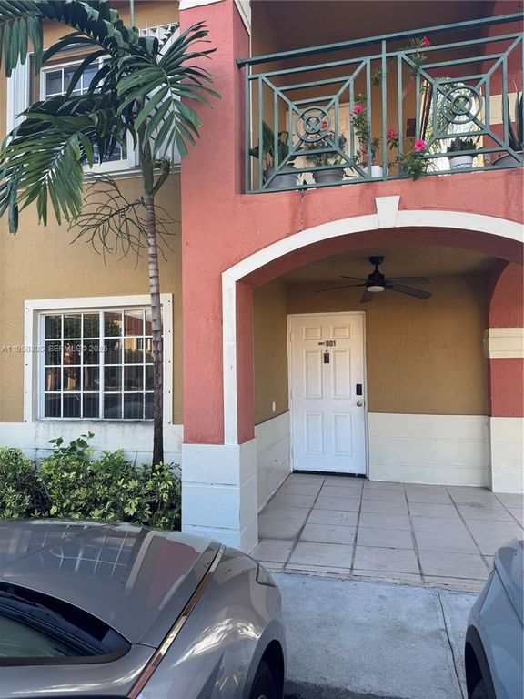 15421 SW 133rd Pl 901, Miami, FL 33177