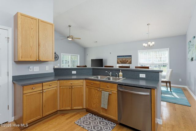 1112 Ashcroft Drive NE, Leland, NC 28451