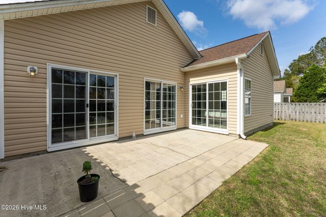 1112 Ashcroft Drive NE, Leland, NC 28451