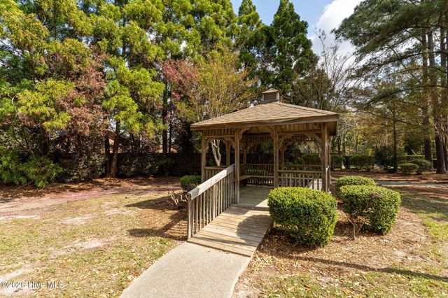 1112 Ashcroft Drive NE, Leland, NC 28451