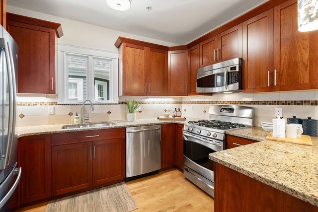 80 Lexington Avenue 2, Cambridge, MA 02138