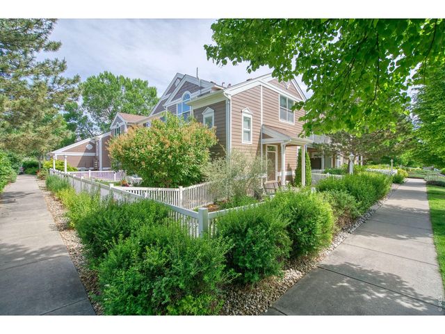 2011 Grays Peak Dr 201, Loveland, CO 80538