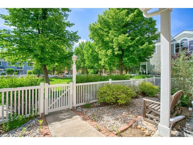 2011 Grays Peak Dr 201, Loveland, CO 80538