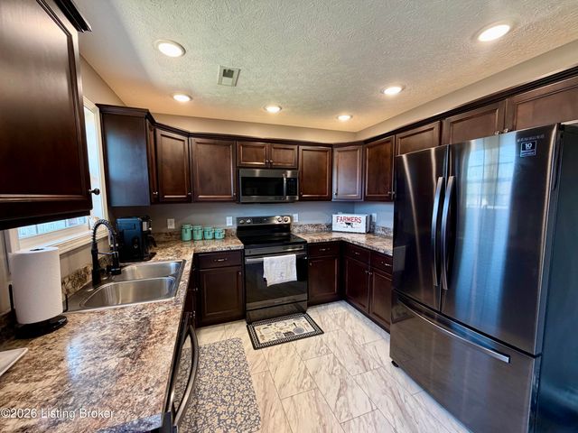 109 Linden Ave, Bardstown, KY 40004