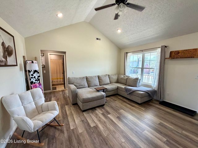 109 Linden Ave, Bardstown, KY 40004
