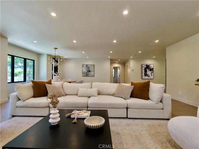 4819 Genesta Avenue, Encino, CA 91316