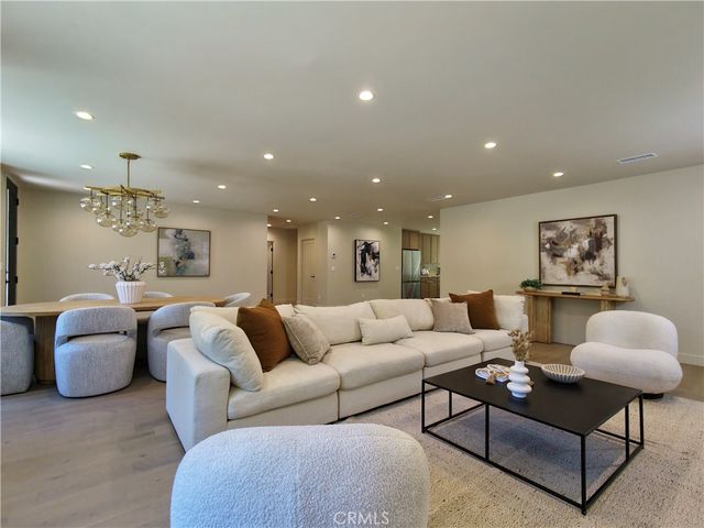 4819 Genesta Avenue, Encino, CA 91316