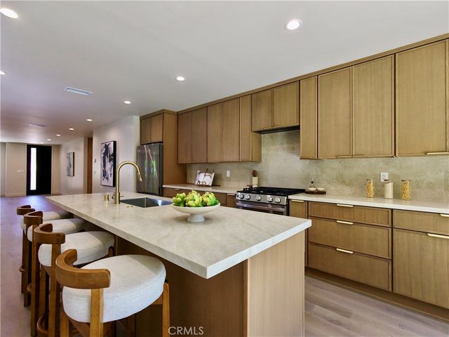 4819 Genesta Avenue, Encino, CA 91316
