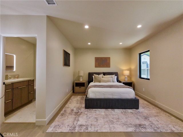 4819 Genesta Avenue, Encino, CA 91316