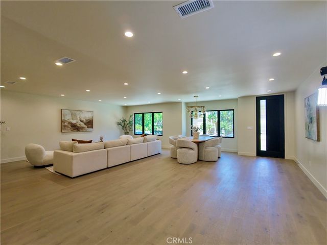 4819 Genesta Avenue, Encino, CA 91316