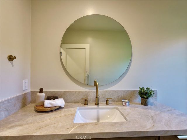 4819 Genesta Avenue, Encino, CA 91316