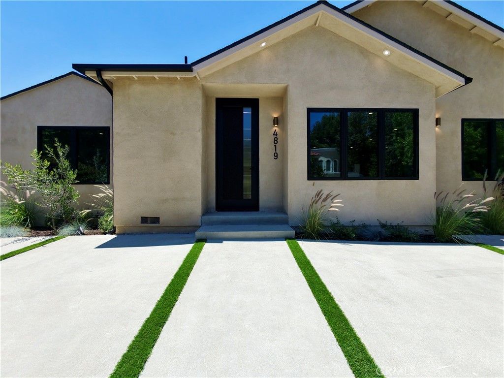 4819 Genesta Avenue, Encino, CA 91316