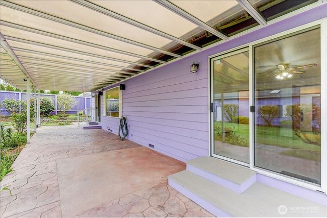 20426 Dayton Avenue N, Shoreline, WA 98133