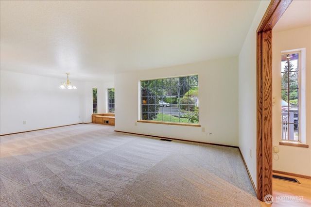 20426 Dayton Avenue N, Shoreline, WA 98133