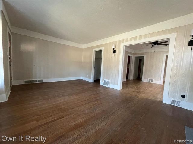 2490 Glendale Street, Detroit, MI 48238