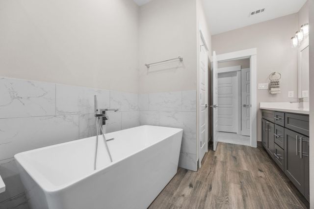 1925 Gano Street, Houston, TX 77009