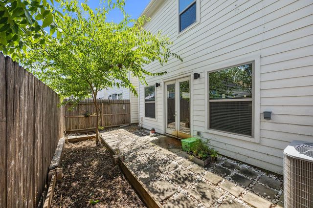 1925 Gano Street, Houston, TX 77009